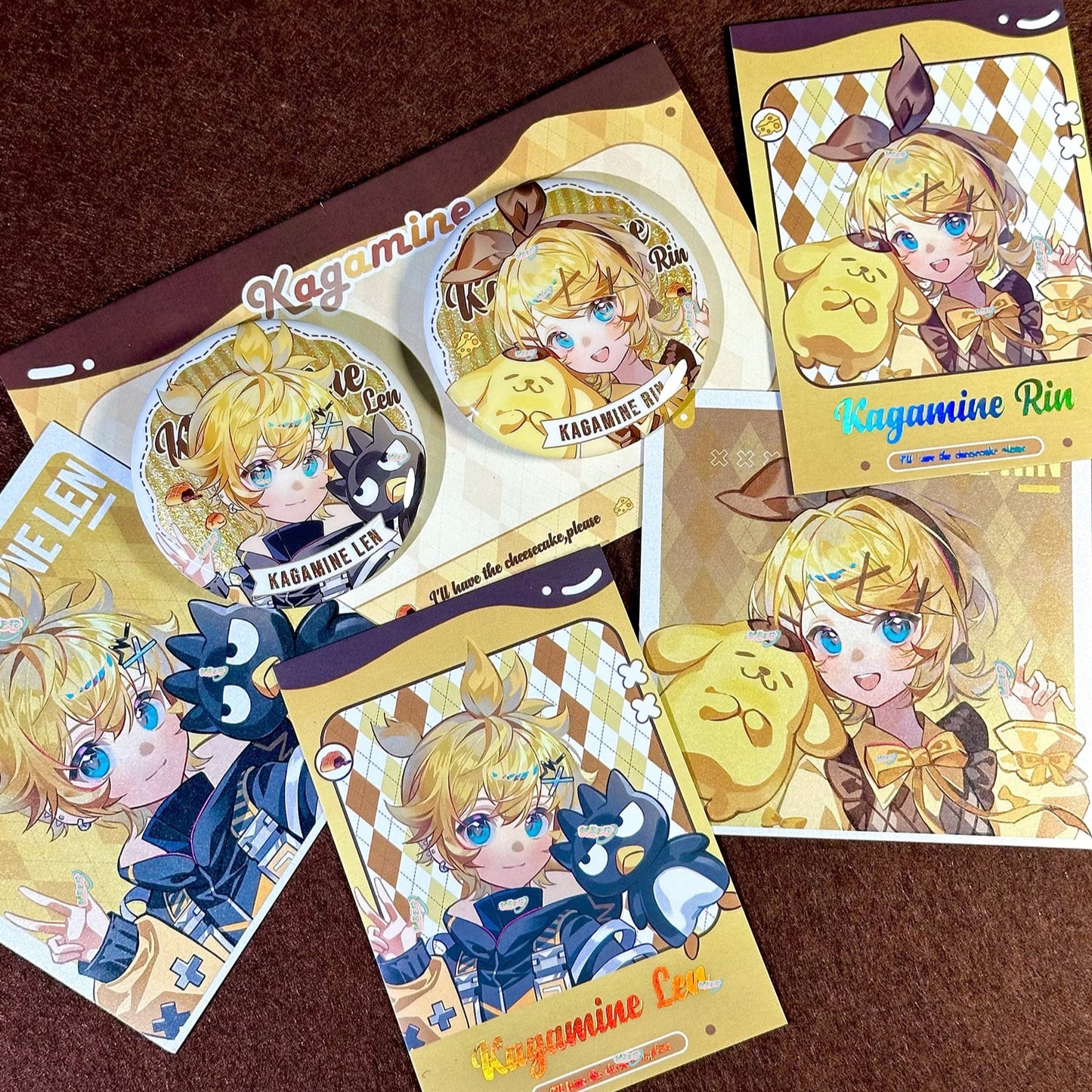 Kagamine Rin & Len – “Pudding Series” Badge & Polaroid